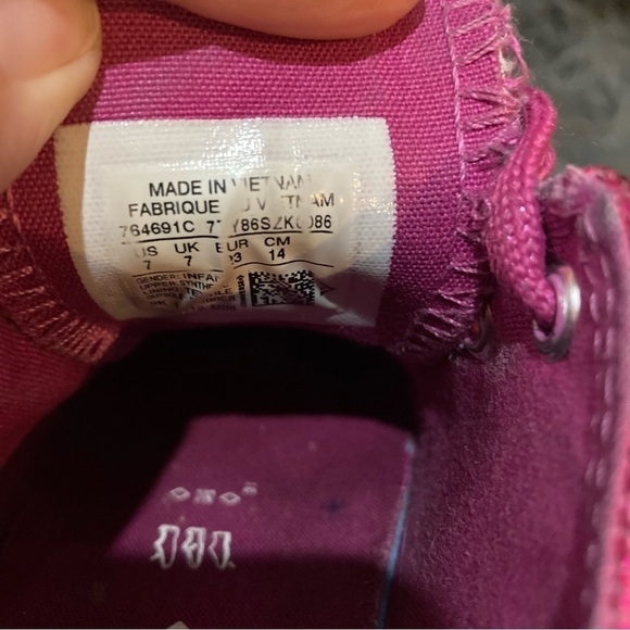 Girls Pink Glitter Converse Sneakers - Picture 4 of 5